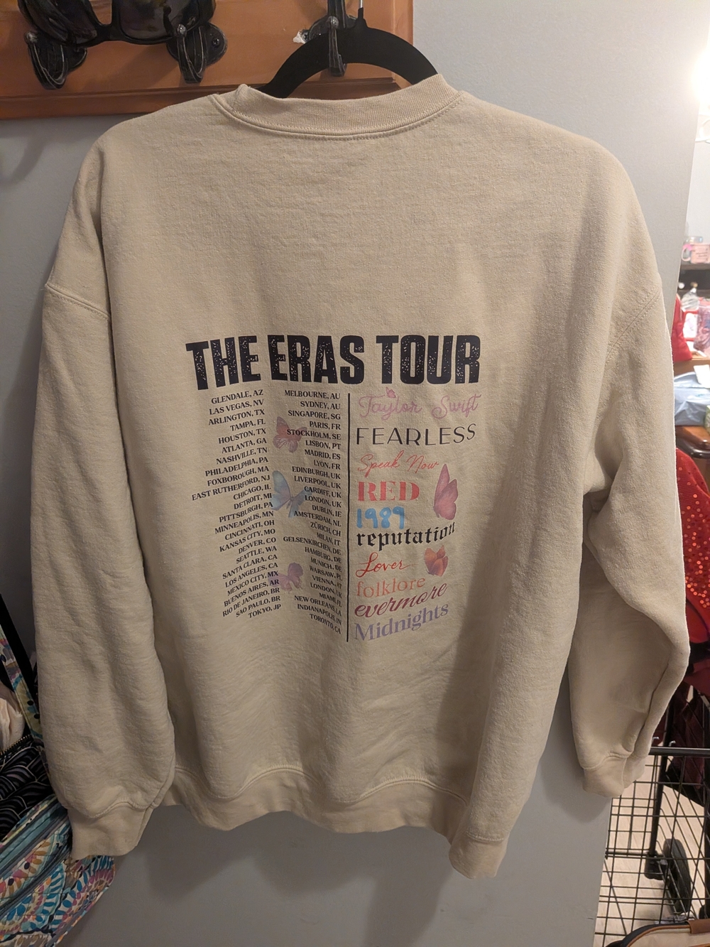 Taylor Swift Beige Crewneck Sweatshirt with Multicolor Photo Collage - Picture 5 of 7